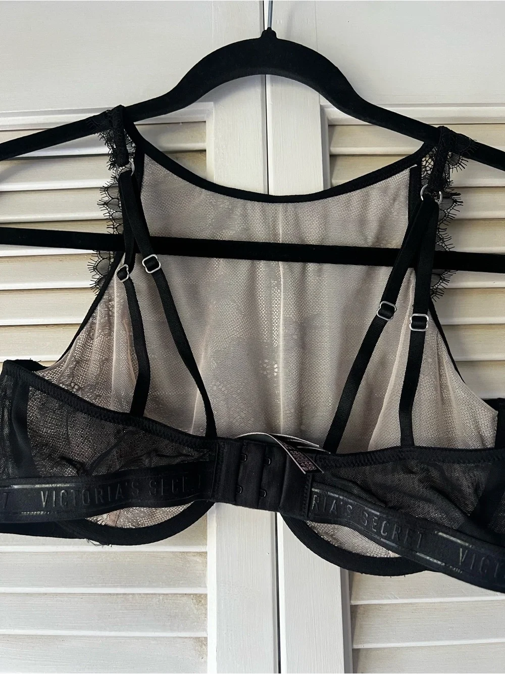 Victorias Secret Sheer Black Floral Lace Underwire Crop Bralette